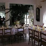 Hotel Cseri Vendeghaz 3*