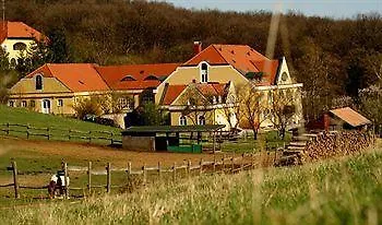 Cseri Kastelyszallo 3*