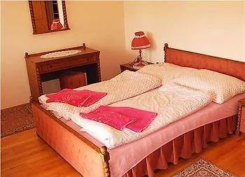 Cseri Kastelyszallo 호텔 3*