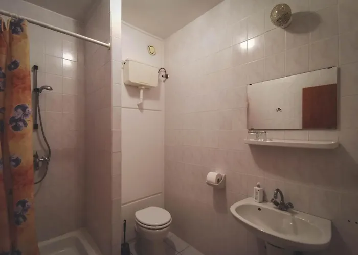 Cseri Vendeghaz Hotel Totvazsony