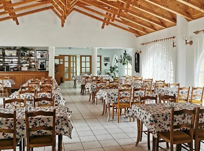 Cseri Vendeghaz 3* Totvazsony