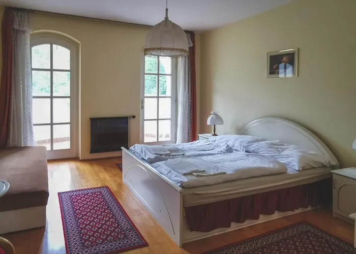 Cseri Vendeghaz Hotel