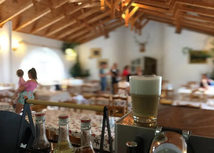 Cseri Vendeghaz Tótvázsony