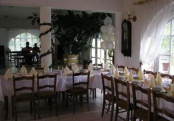 Hotel Cseri Vendeghaz 3*